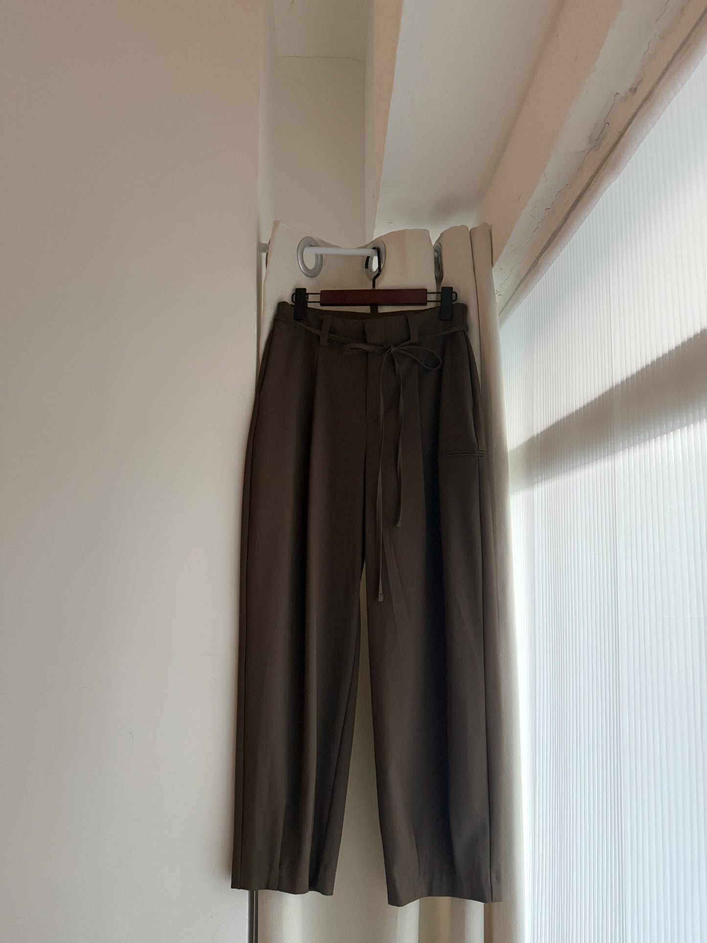 summer sale-slim cut trousers(M) 現貨
