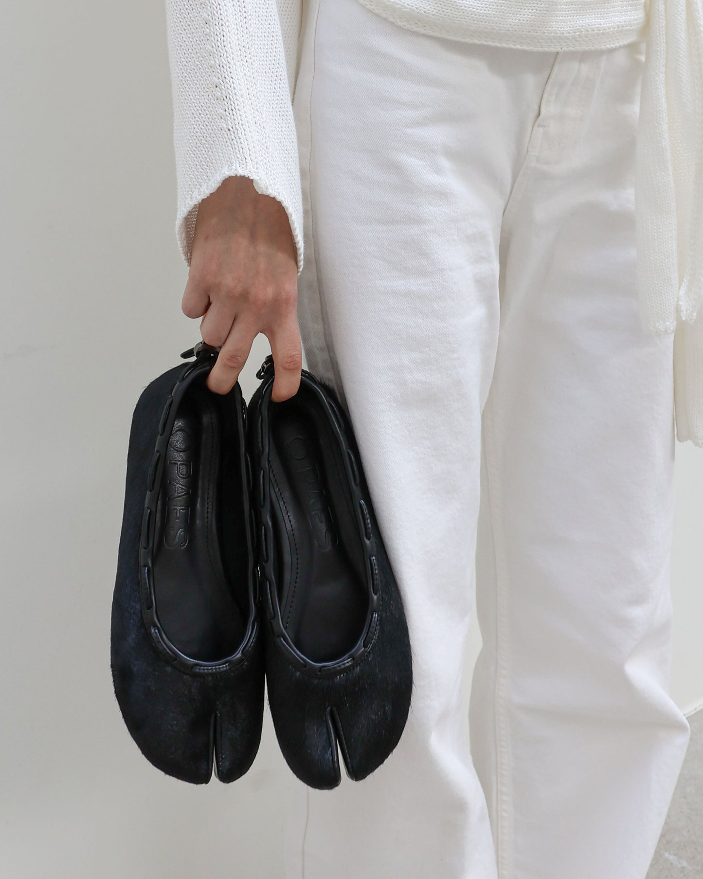 (韓國代購)PAES Calf String Flat ( Calf Hair Black ) (225-255)
