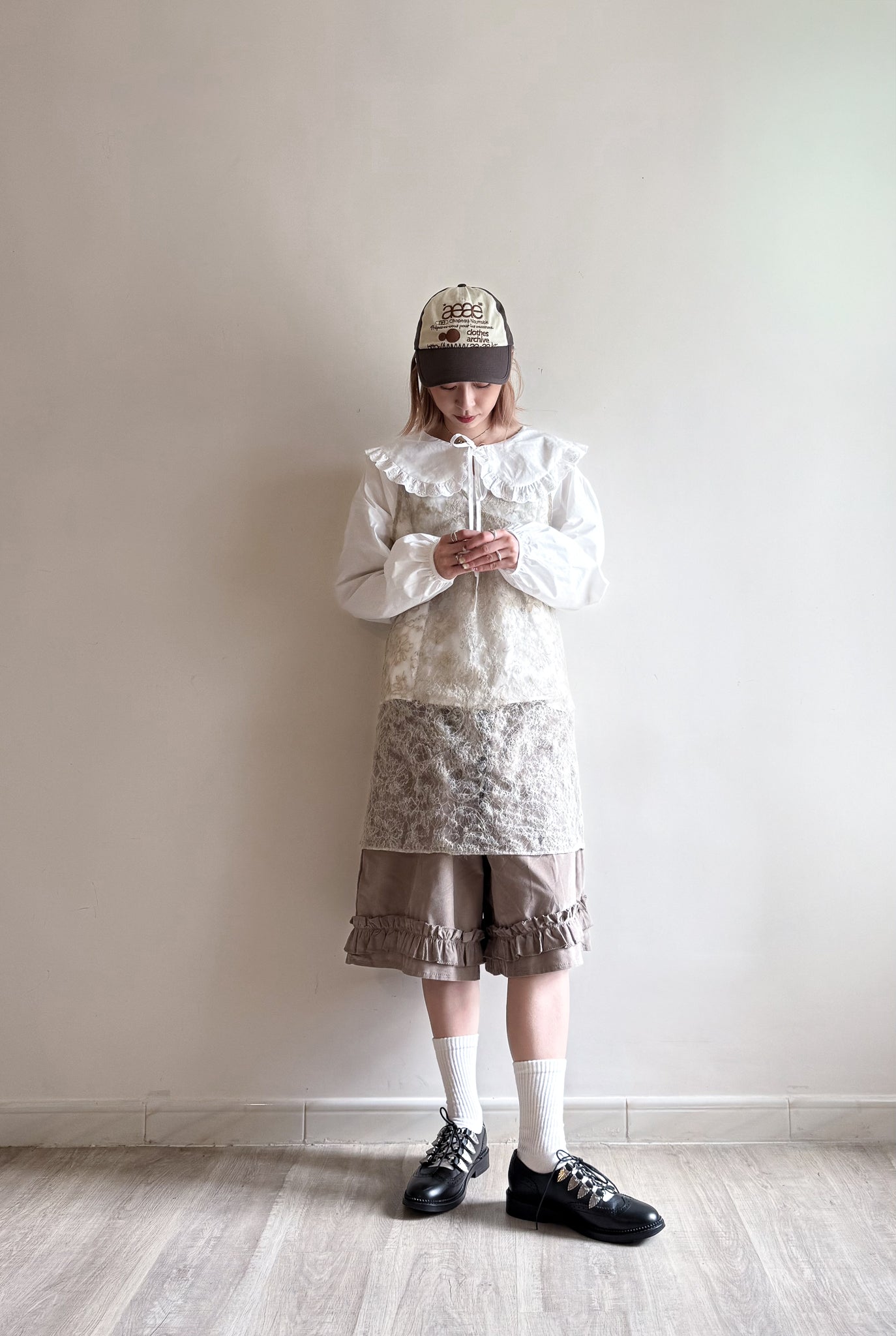 ruffle shorts(charcoal/beige) (現貨)