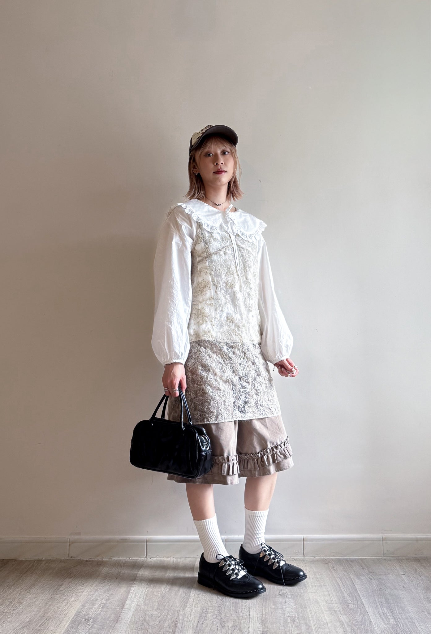 ruffle shorts(charcoal/beige) (現貨)