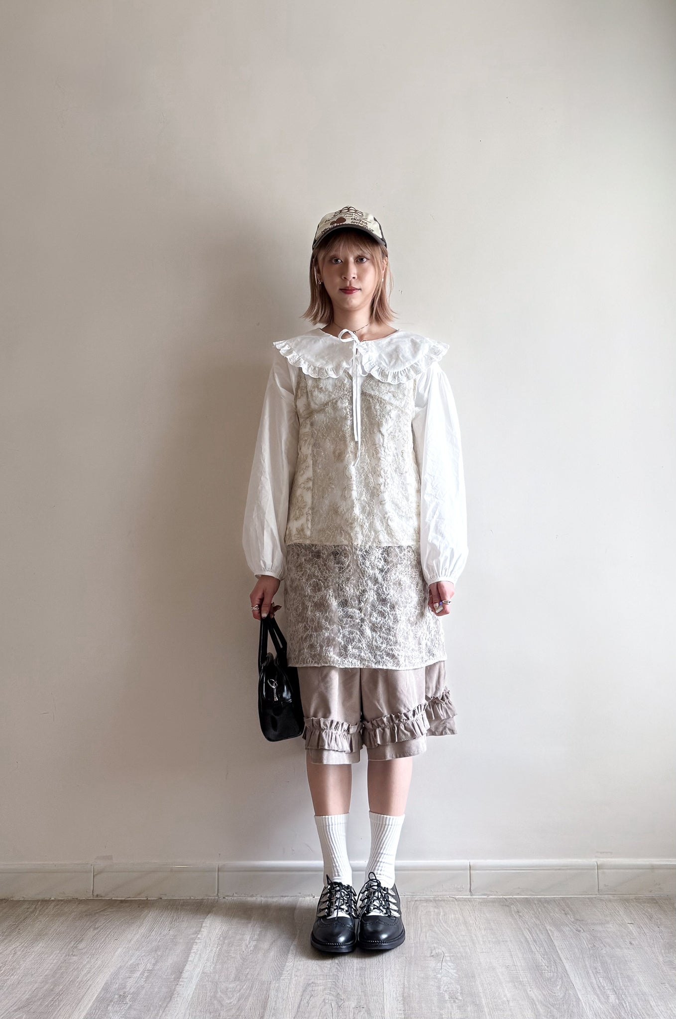 ruffle shorts(charcoal/beige) (現貨)