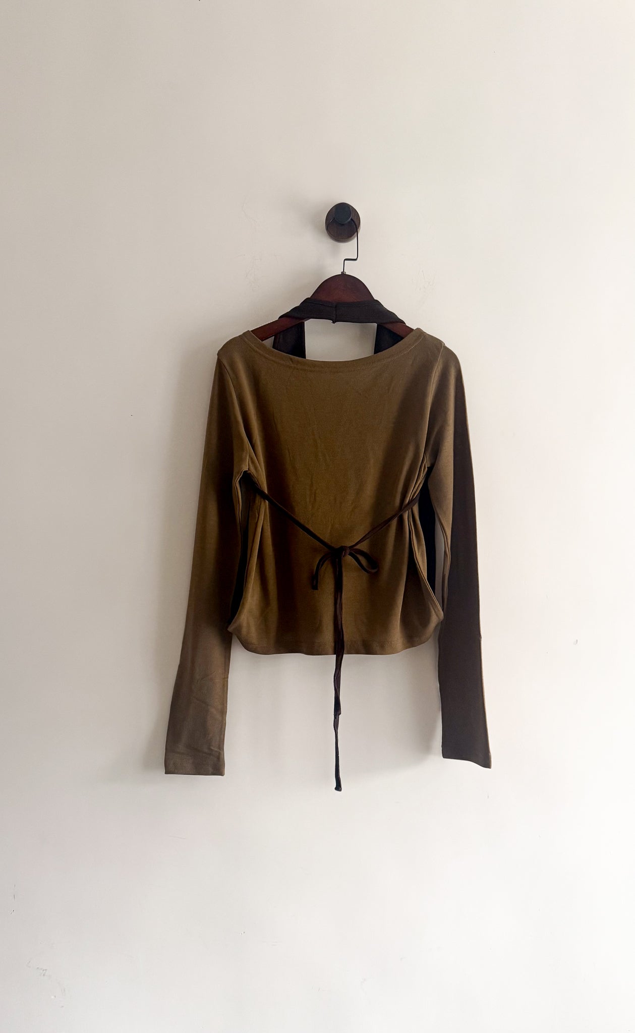 layered tee (white/brown)