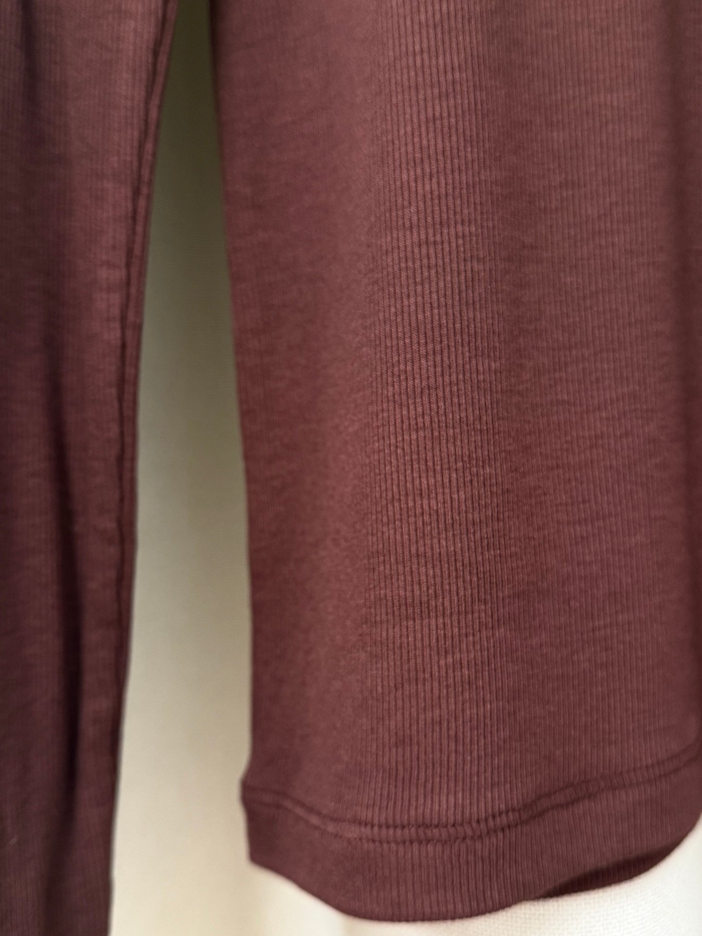 summer sale-essential turtle neck top(black)