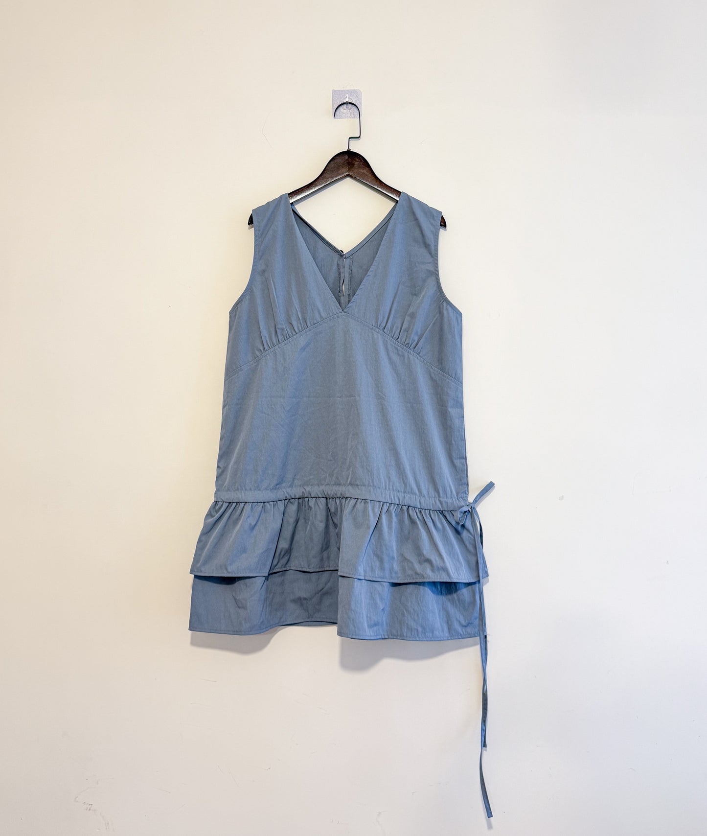 v neck ruffle vest(blue/charcoal) 現貨