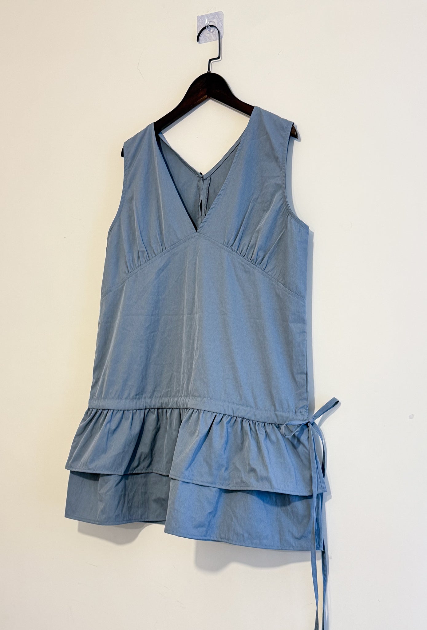 v neck ruffle vest(blue/charcoal) 現貨