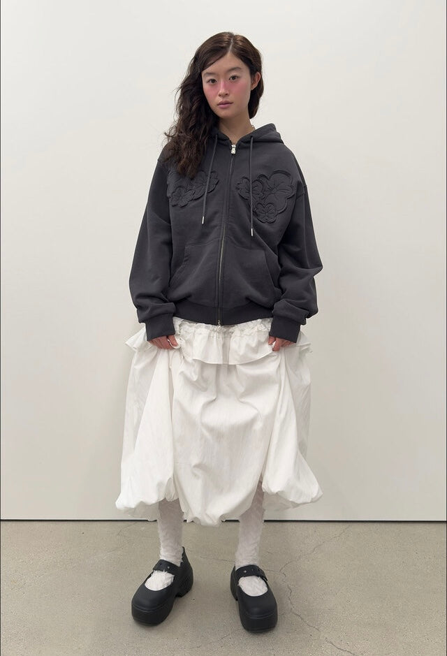 (韓國代購)typeservice flower applique zip hoodie(charcoal)