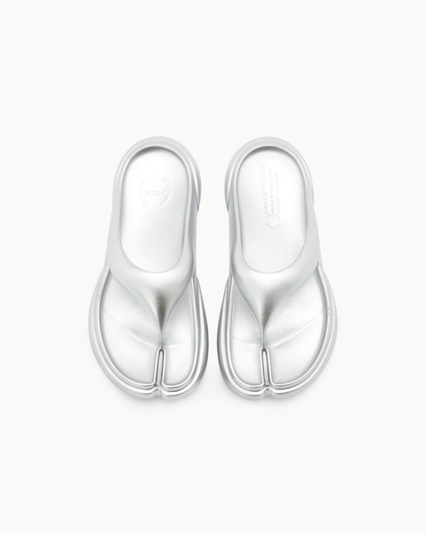 （韓國代購）PAES Flipflop 02-Silver ＜✨blackpink Jennie's pick✨>