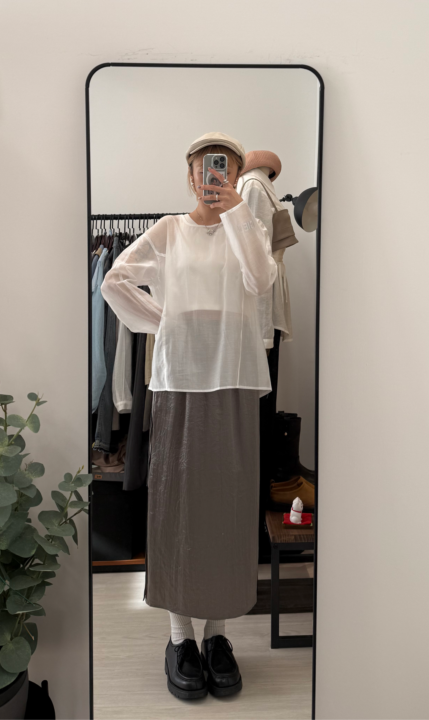 Sheer blouse（white/black)(現貨)