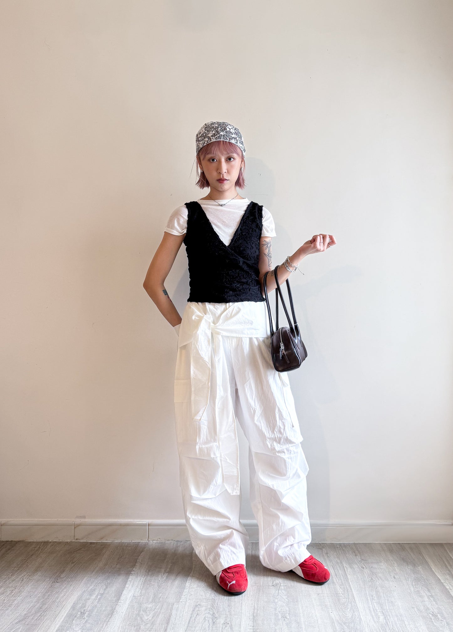 summer sale-fafa crop vest（beige/black）