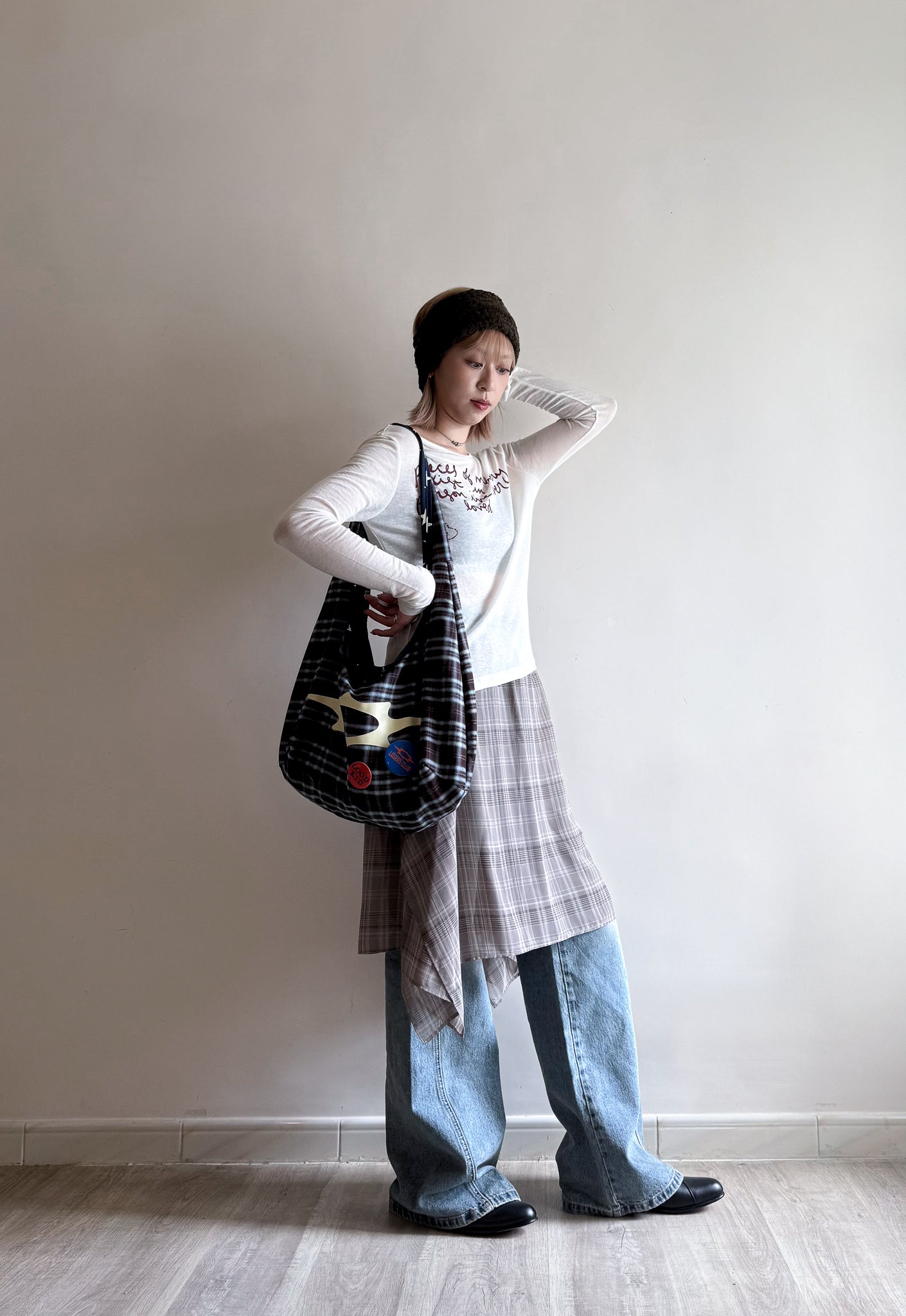 letter tee(ivory/black) (現貨)