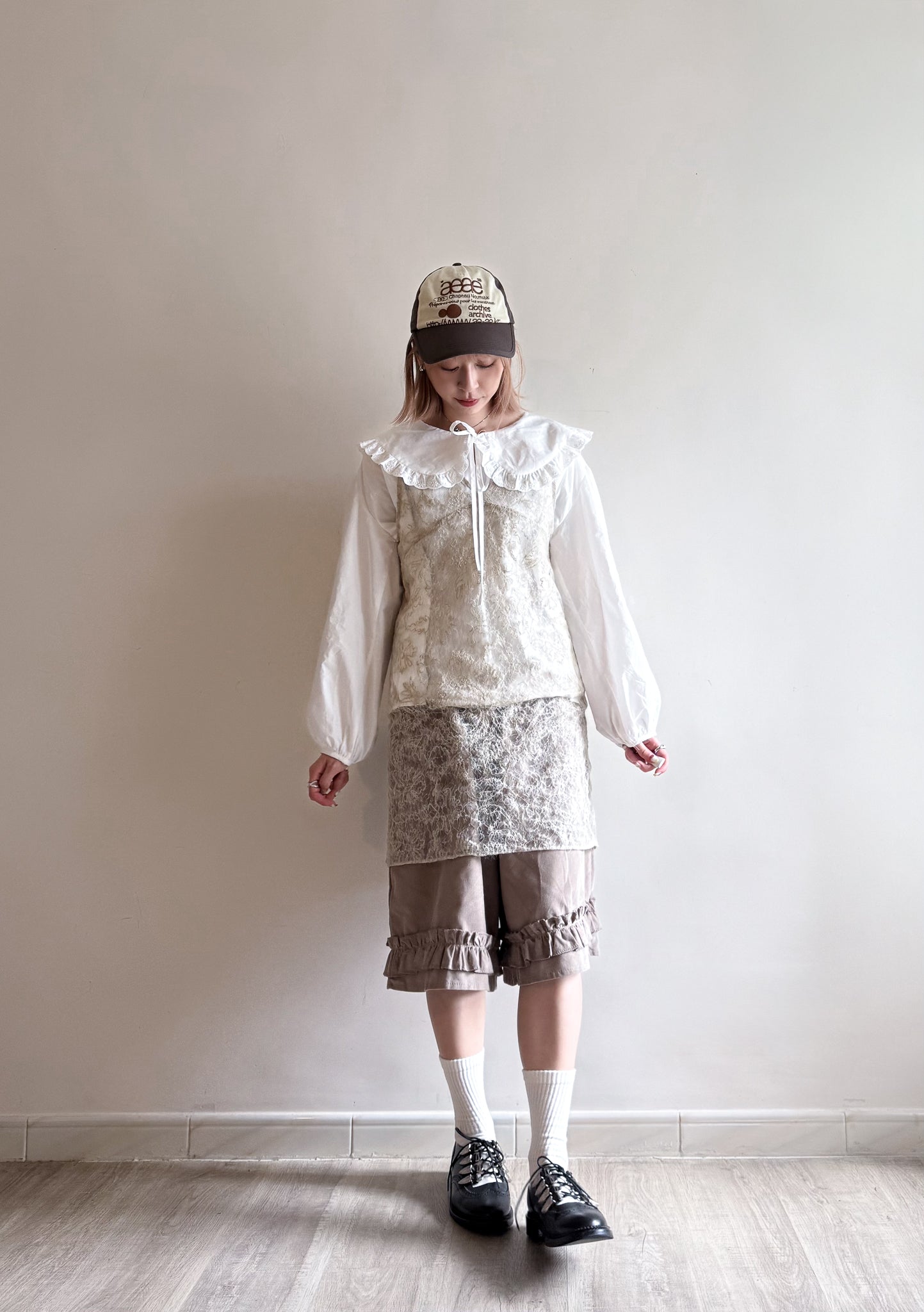 ruffle shorts(charcoal/beige) (現貨)