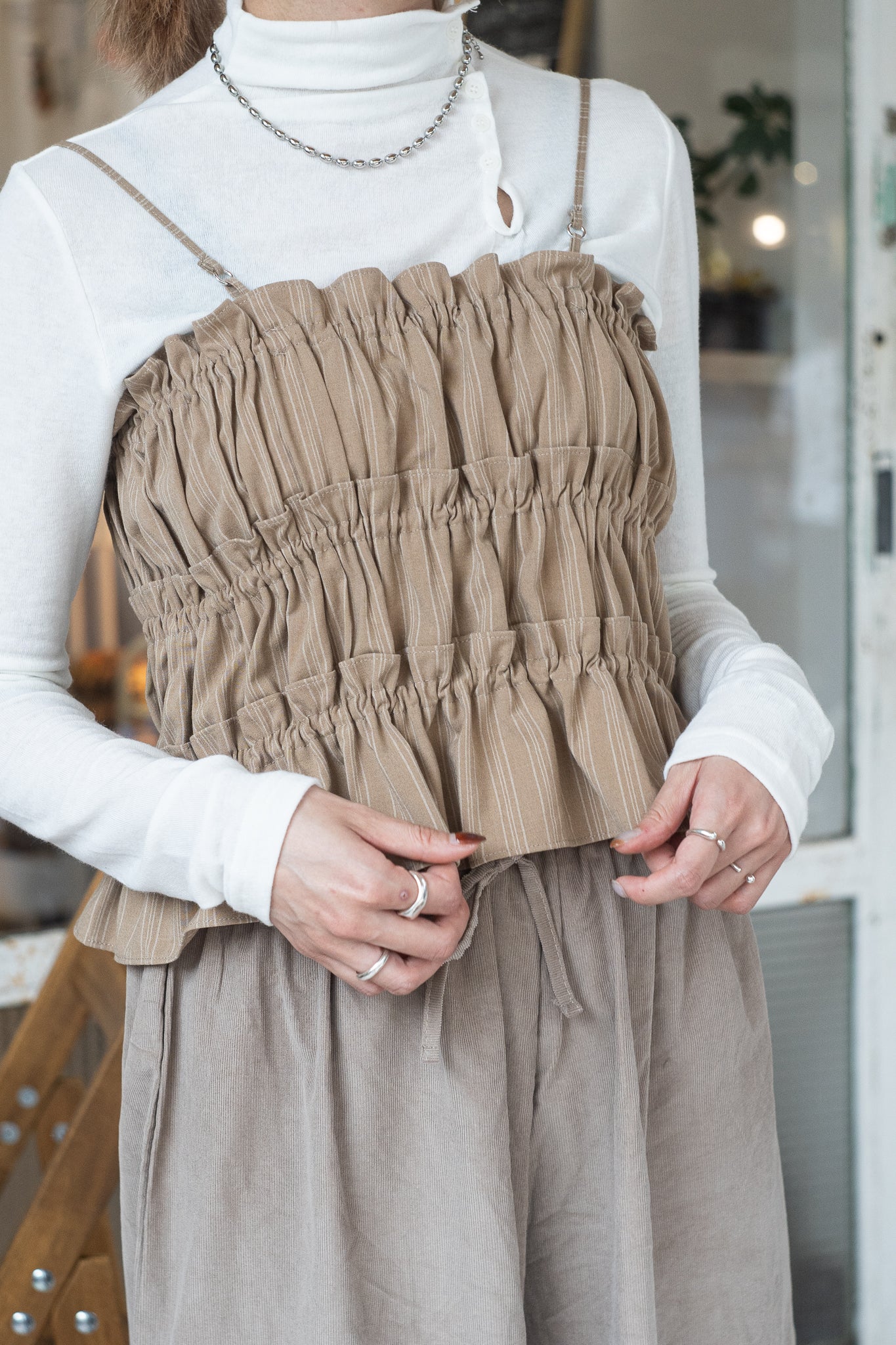 high neck button tee(brown/ivory/black) 現貨