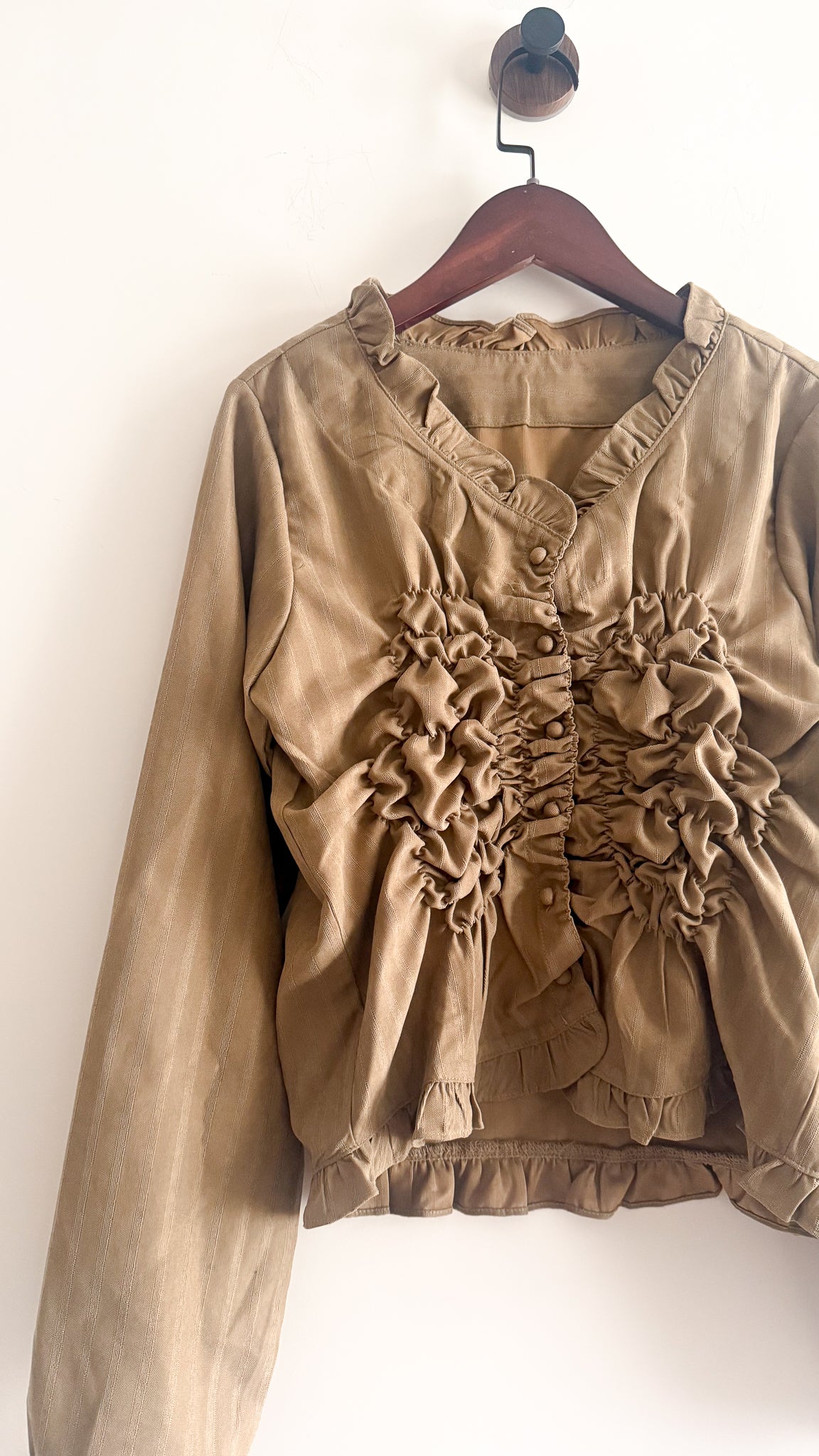 twisted blouse (beige/charcoal)