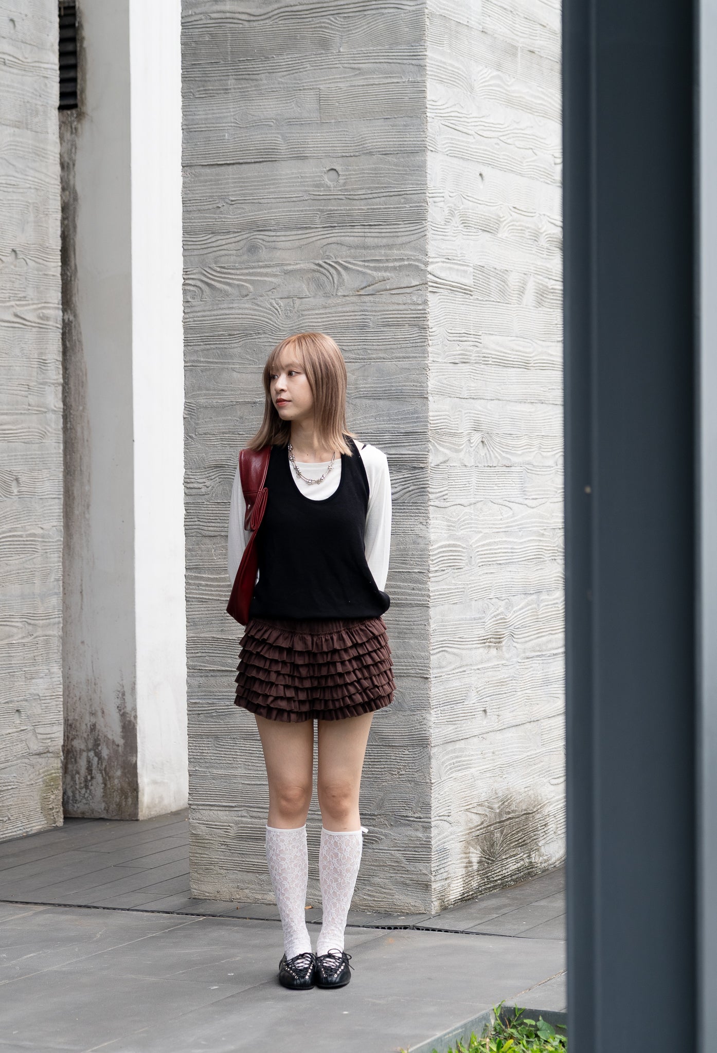 layered tee (white/brown)