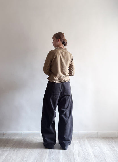 twisted blouse (beige/charcoal)