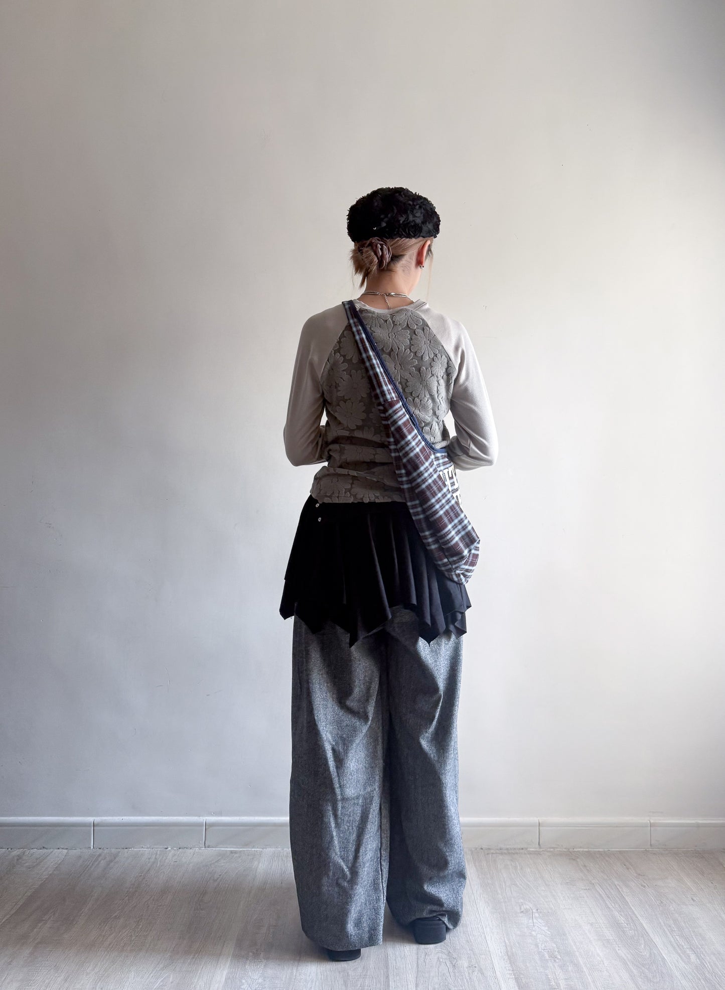 fafa raglan tee (khaki/navy/black) 少量現貨