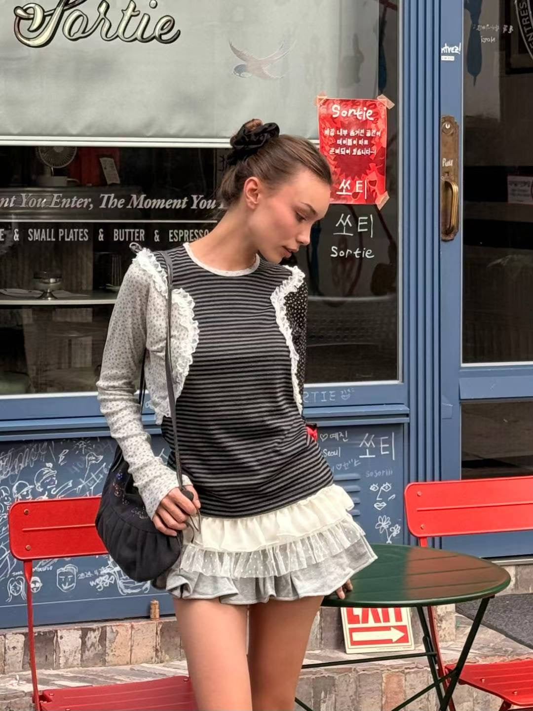 lace patch tee (PRE-ORDER)