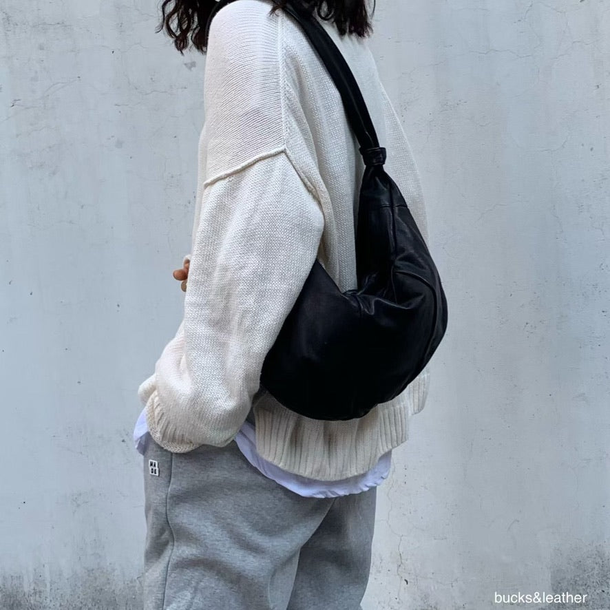 韓國代購：bucks & leather croissant bag