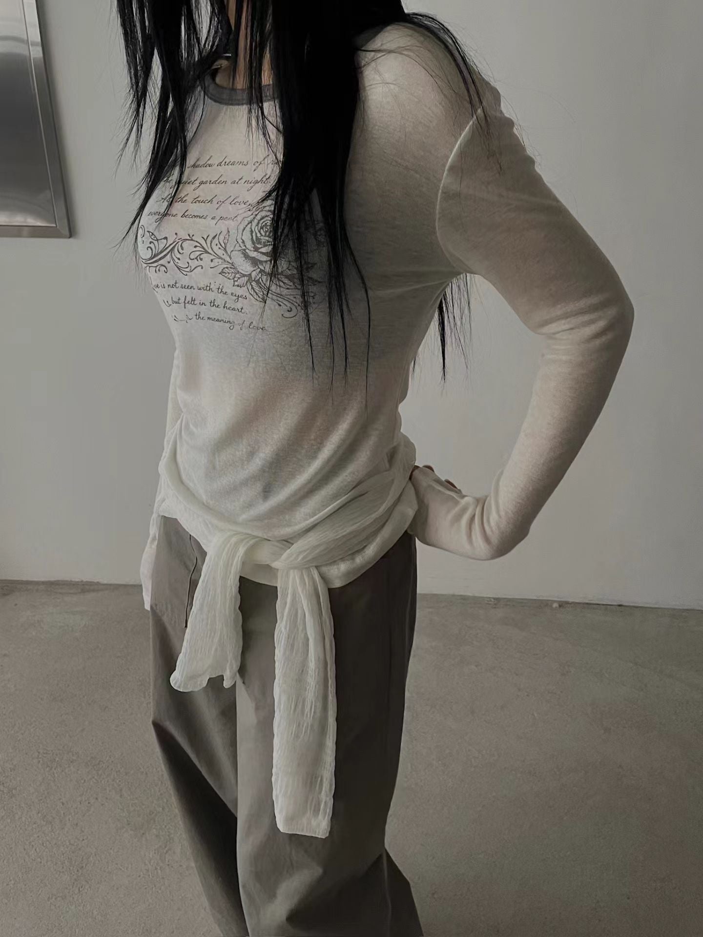 rose tee (ivory/black/charcoal/pink)