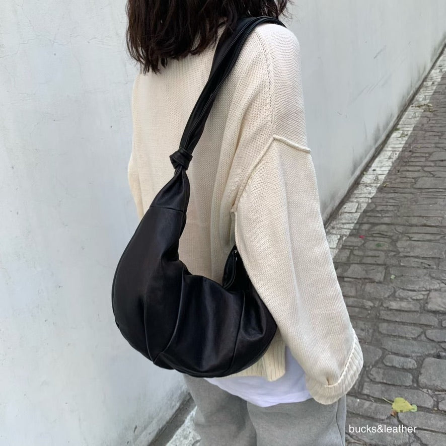韓國代購：bucks & leather croissant bag