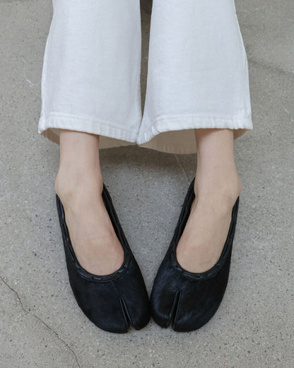 （韓國代購）PAES Calf String Flat ( Calf Hair Black ) (225-255)