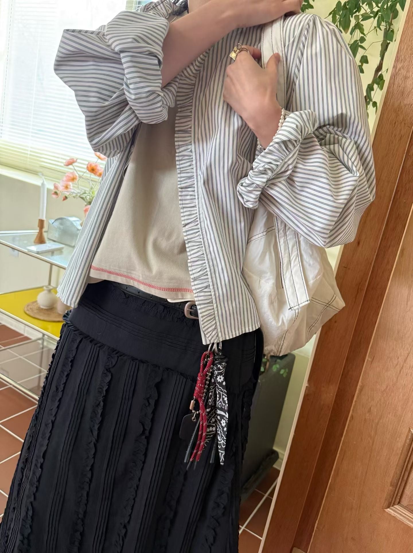 ruffle striped blouse (blue/pink/black)