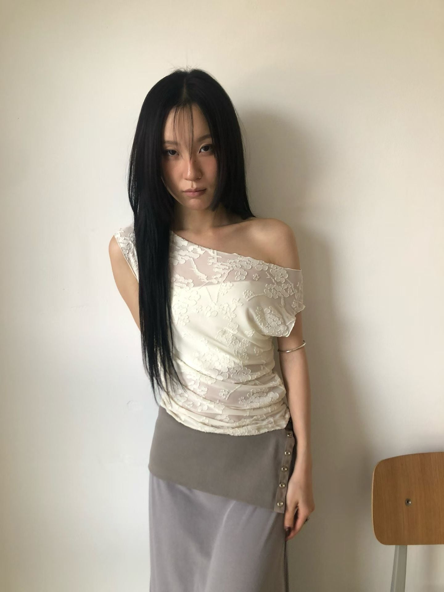 floral vest (black/brown/ivory) 少量現貨