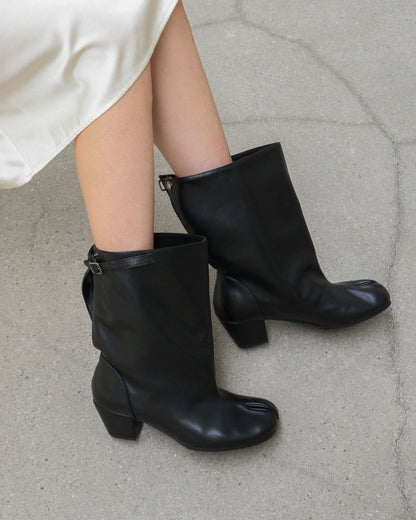 （韓國代購）PAES Wide Buckle Tabi Boots（ Black）（230-250）《官方26/9後出貨》