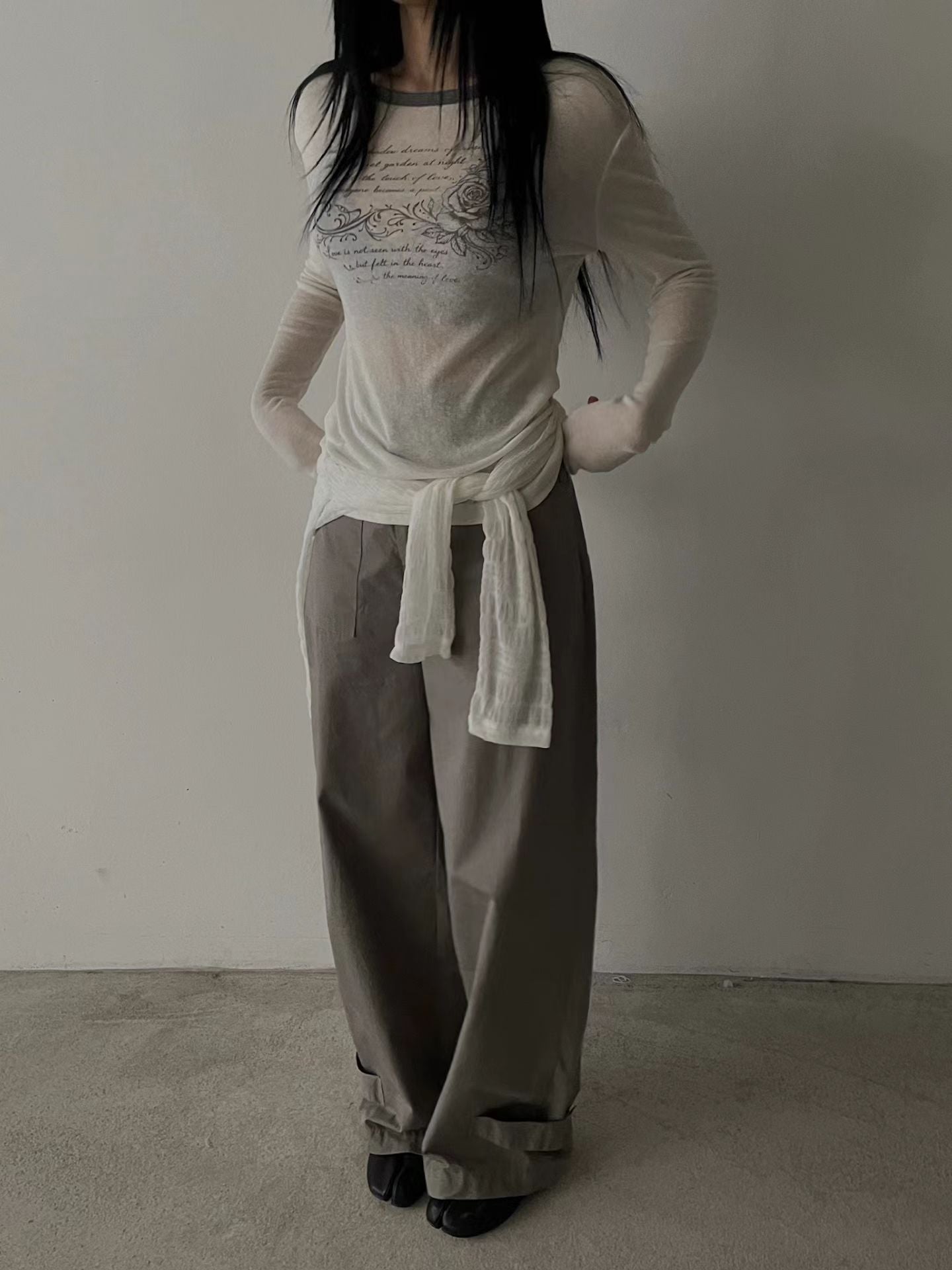 rose tee (ivory/black/charcoal/pink)