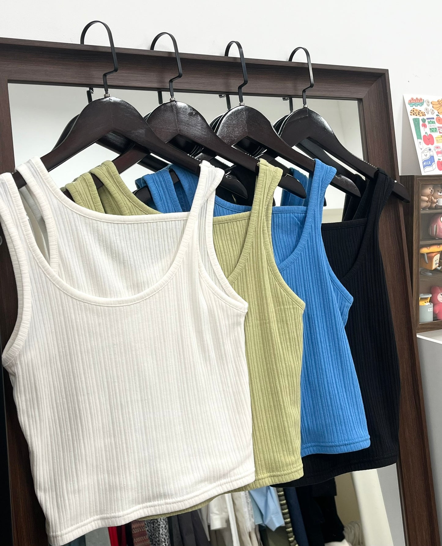 (SUMMER SALE)cut out tank top(black/green)