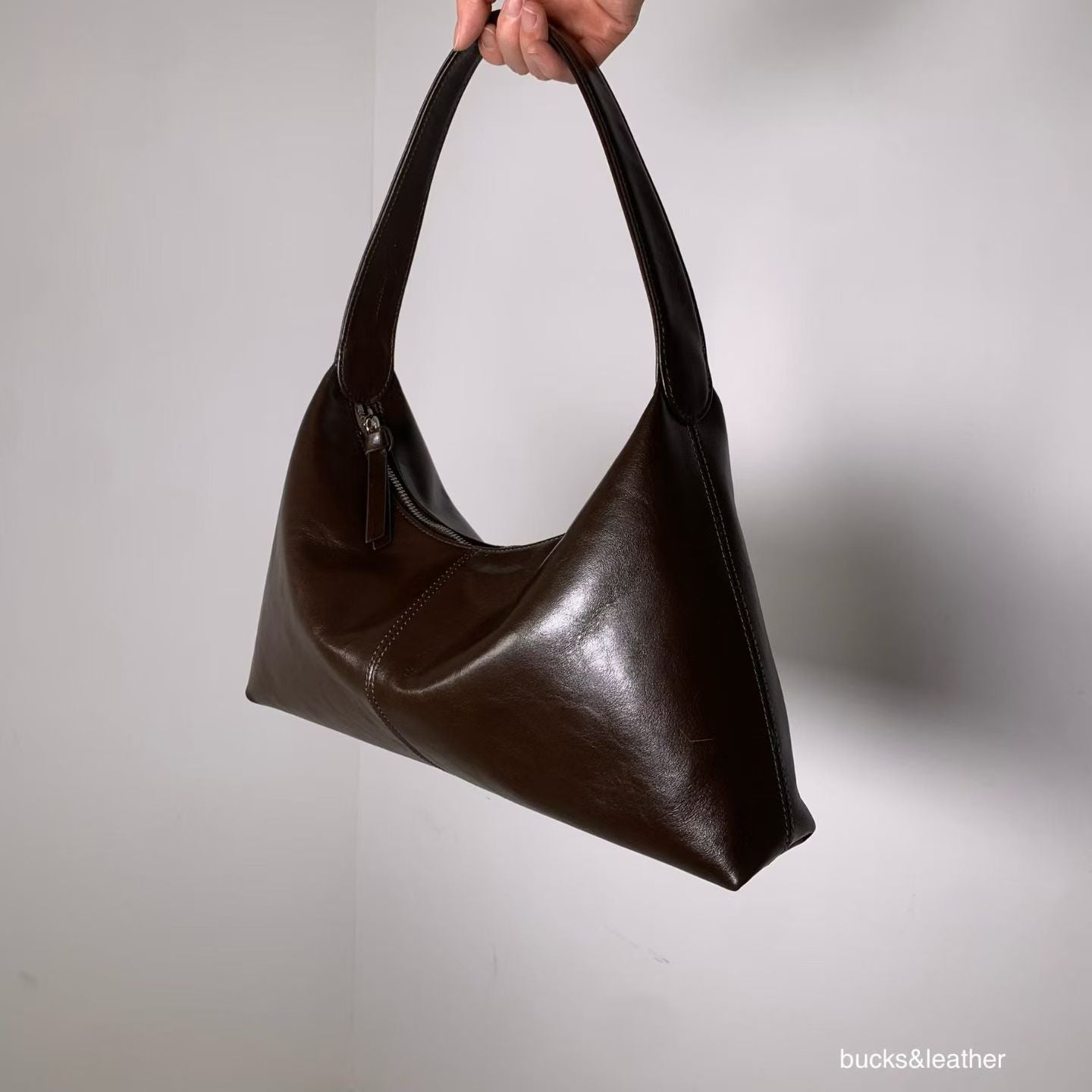 韓國代購：bucks & leather daily shoulder bag (麂皮/羊皮）