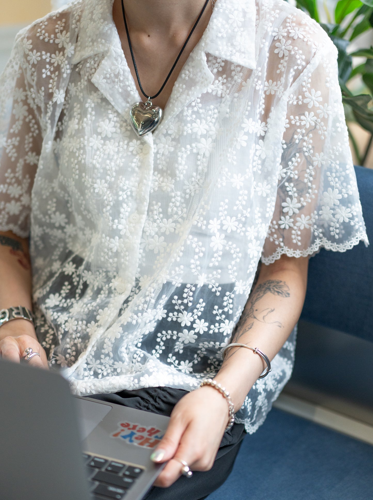 (sale) embroidery shirt-white