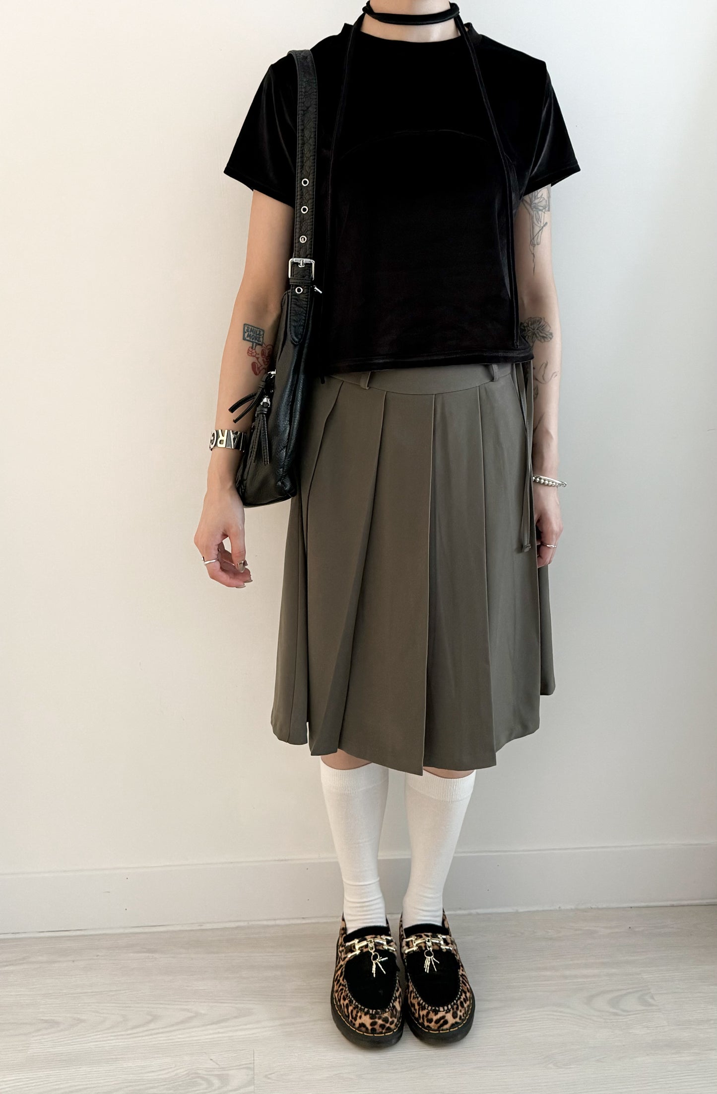 pleated midi skirt(black/grey)