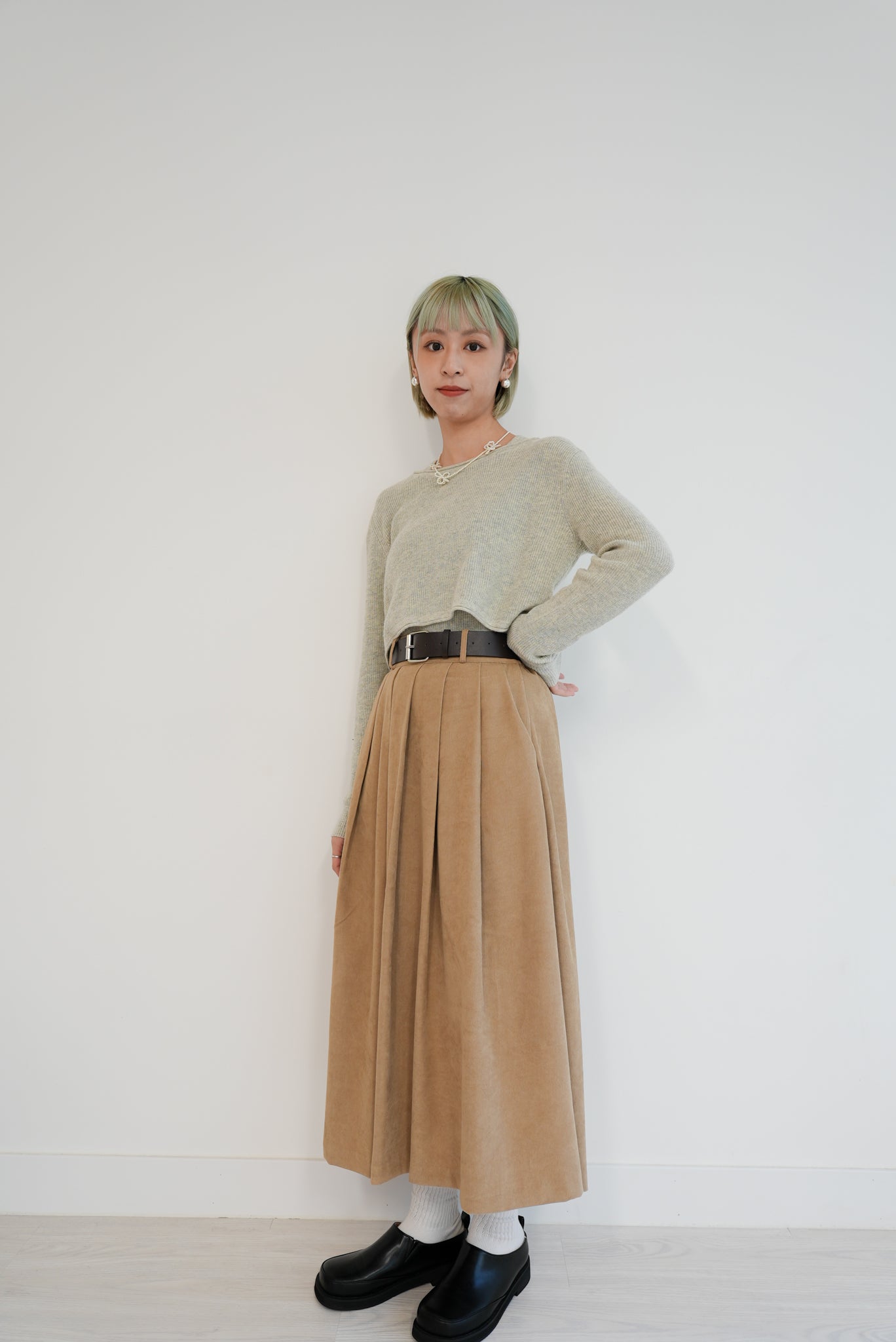 (sale)PLEATED SKIRT WITH BELT