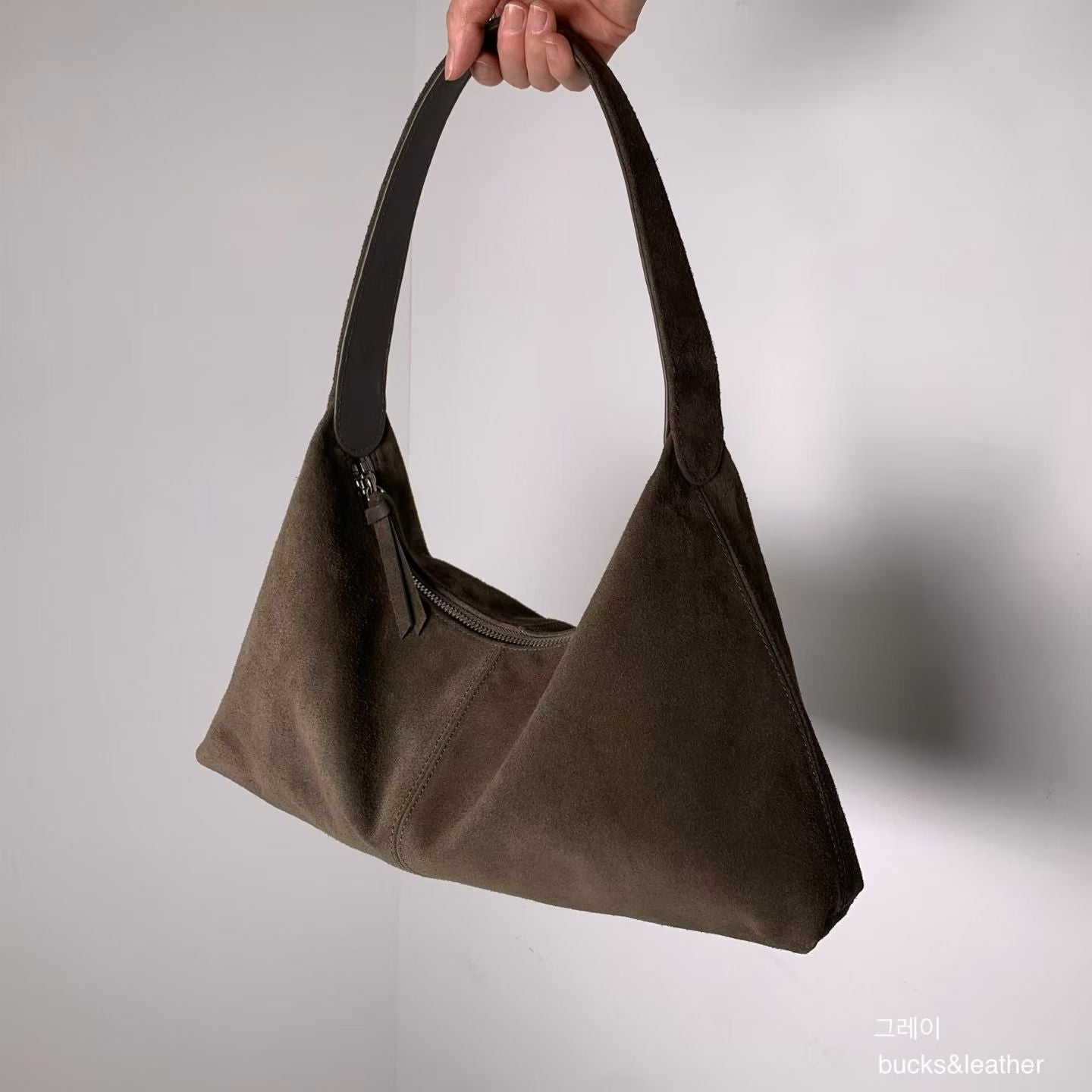 韓國代購：bucks & leather daily shoulder bag (麂皮/羊皮）