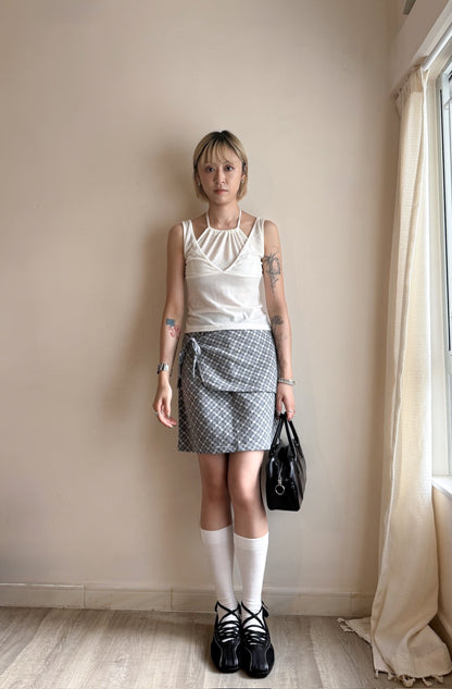 double neck tank top(ivory/charcoal) 夏天must have items! 現貨