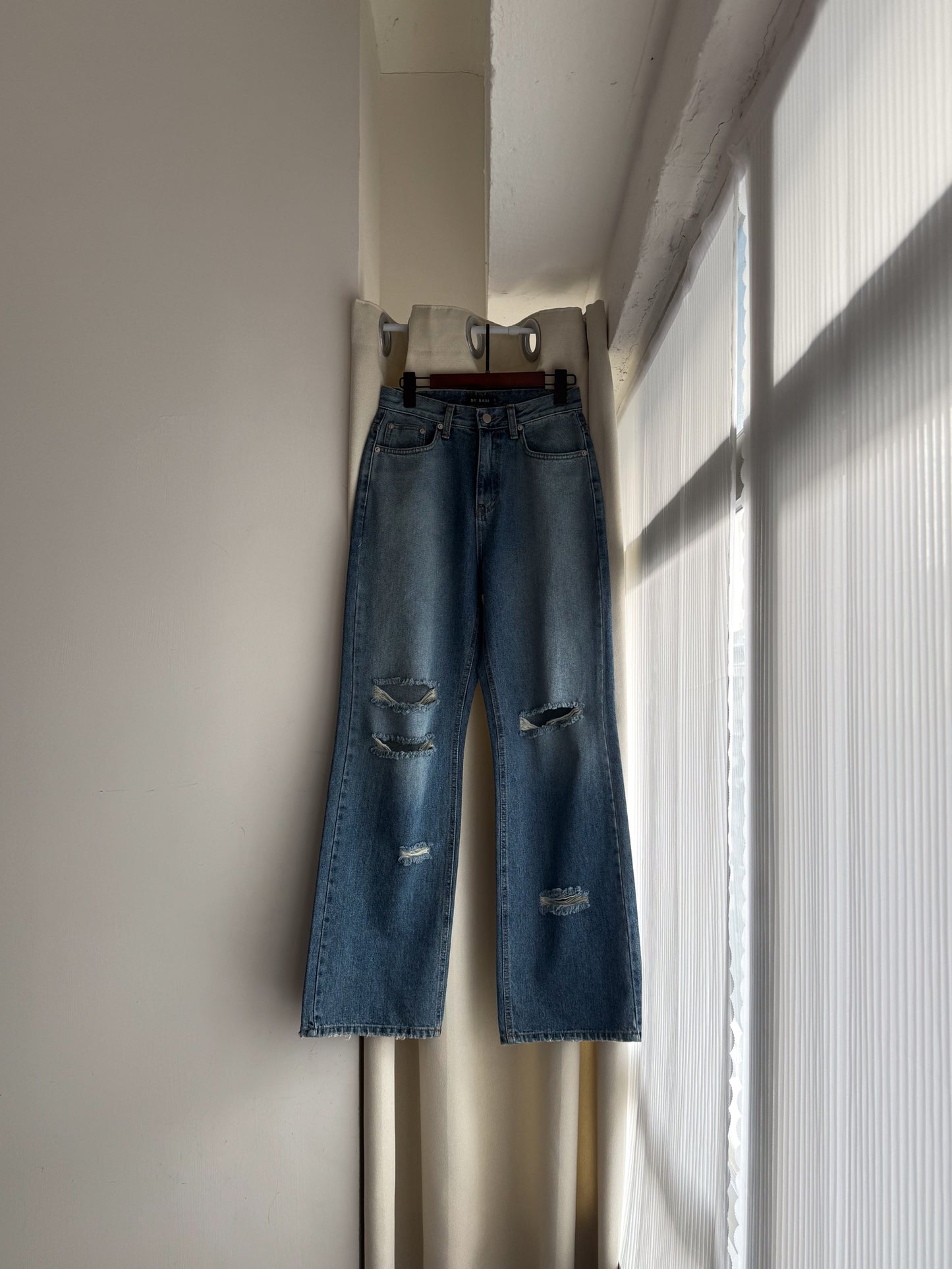 damaged jeans(s/m)