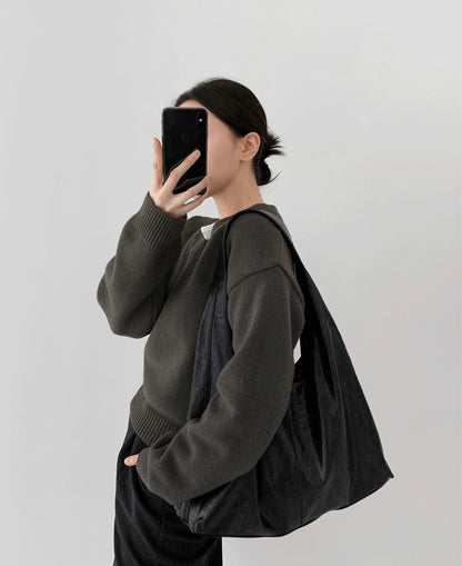 faux leather triangle bag(black/beige/brown/grey/white)