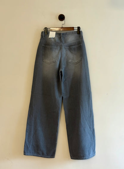 year end sale-barrel leg jeans (grey)(s）
