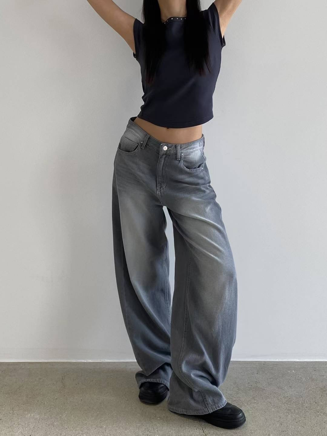 year end sale-barrel leg jeans (grey)(s）