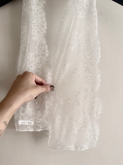 lace scarf (white/black）