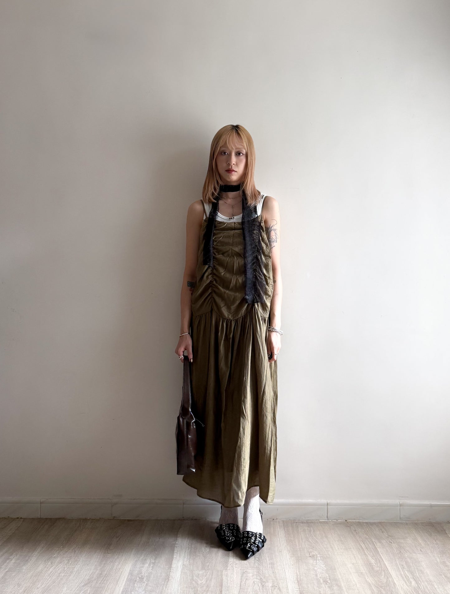gathered dress(khaki/ivory) 少量現貨