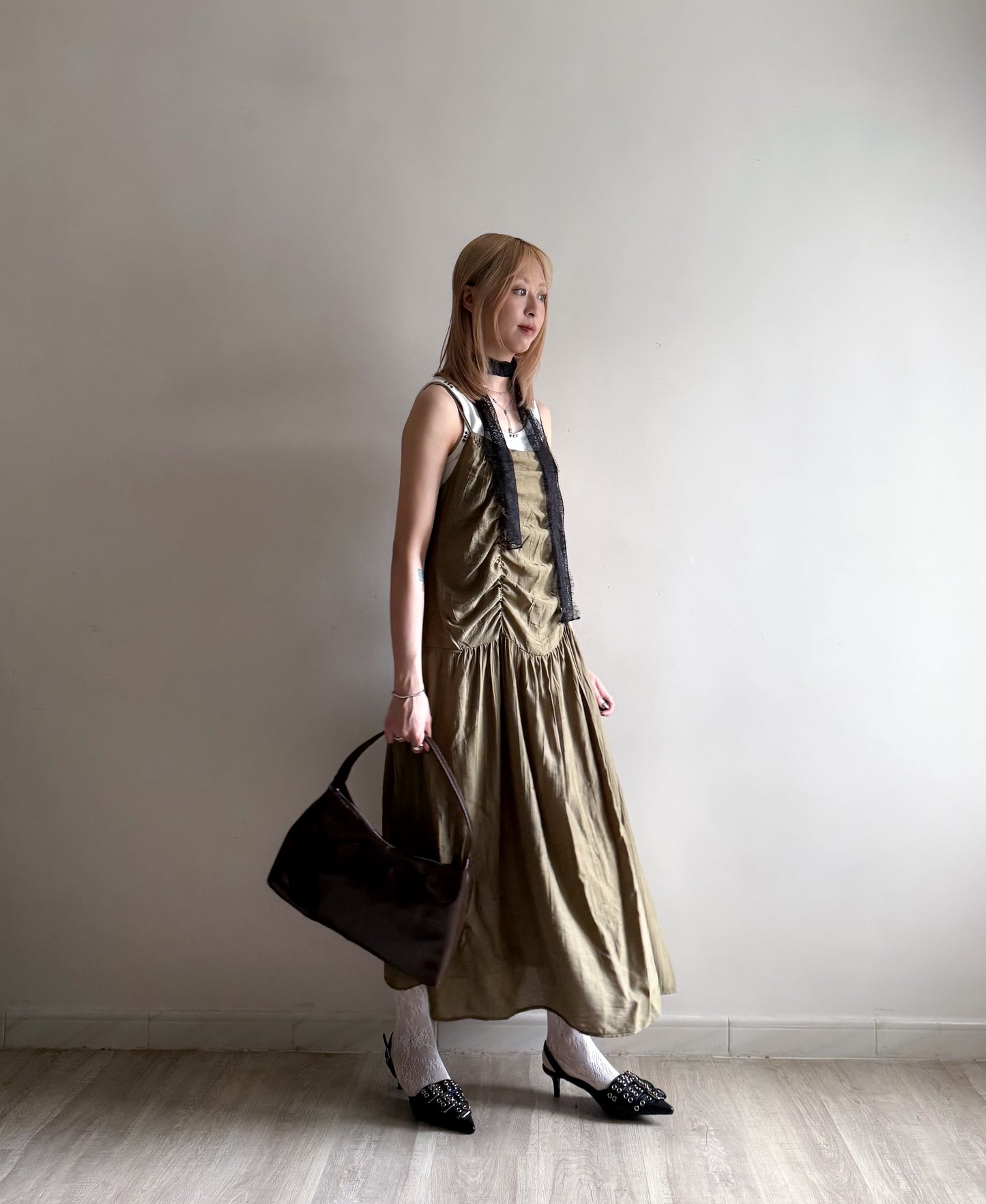 gathered dress(khaki/ivory) 少量現貨
