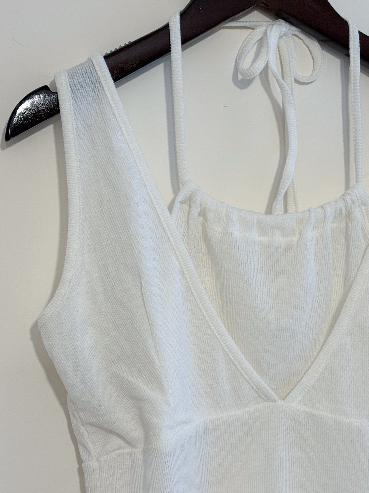 double neck tank top(ivory/charcoal) 夏天must have items! 現貨