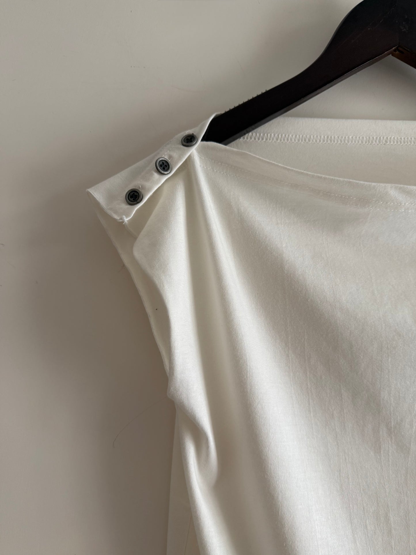 button off shoulder tee(grey/ivory)