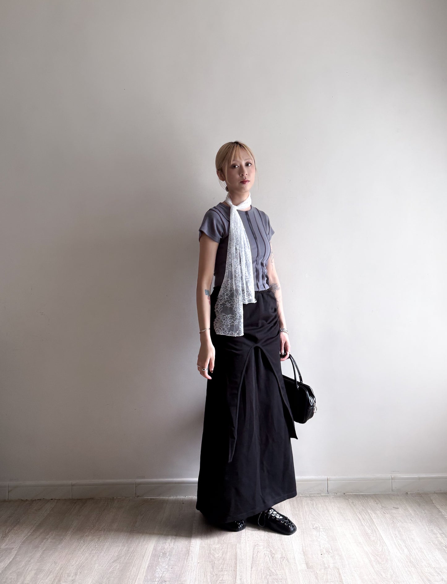 slim cut tee (grey/white/black) 少量現貨