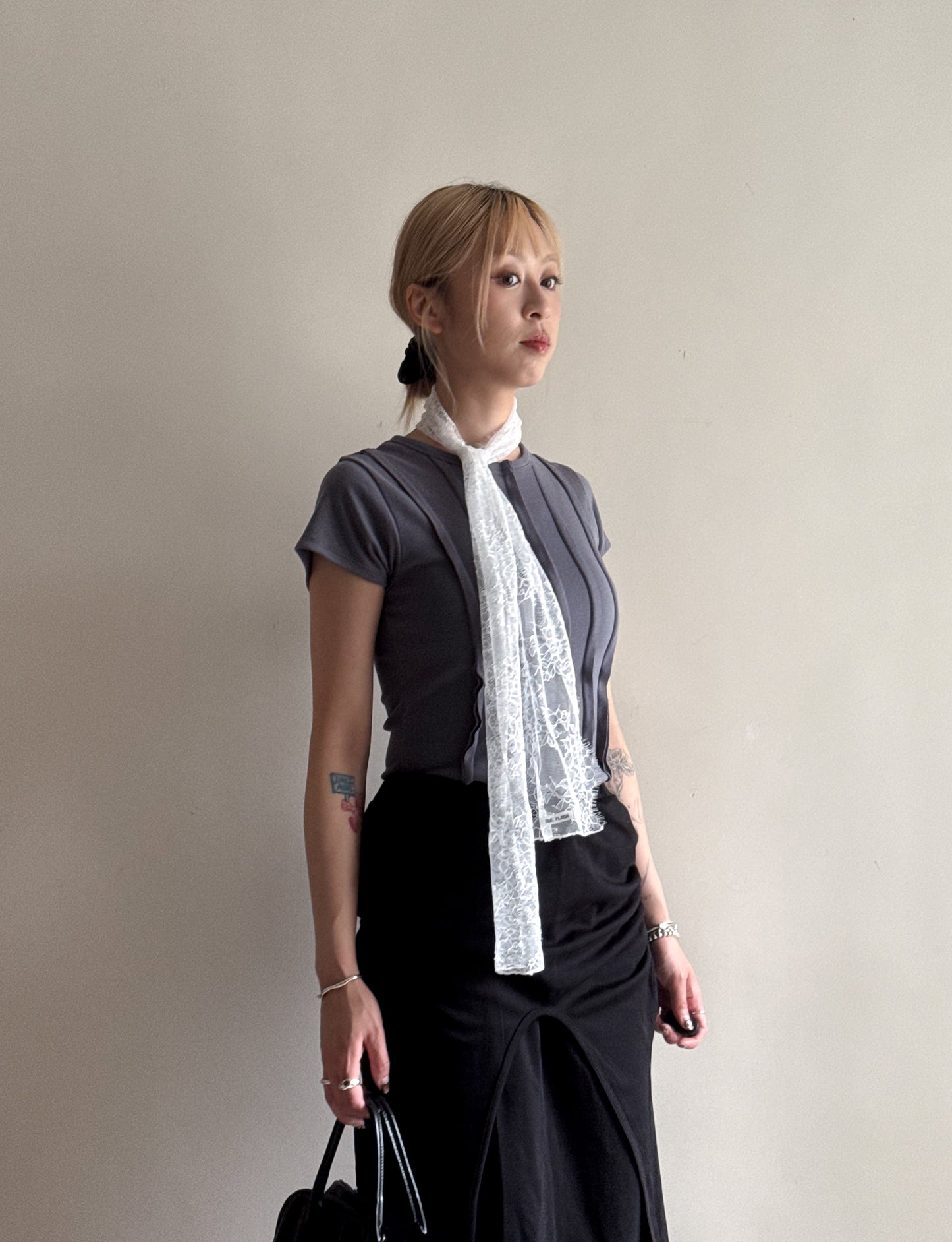 slim cut tee (grey/white/black) 少量現貨