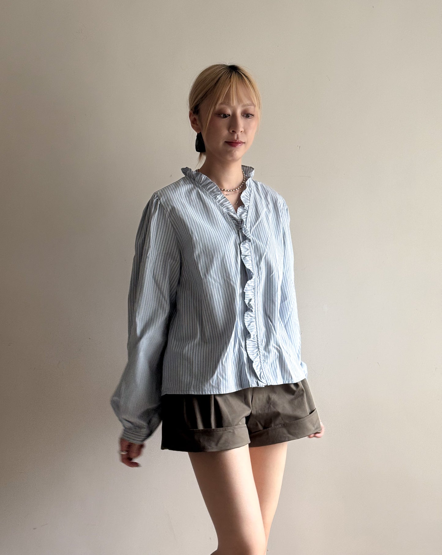 ruffle striped blouse (blue) 現貨