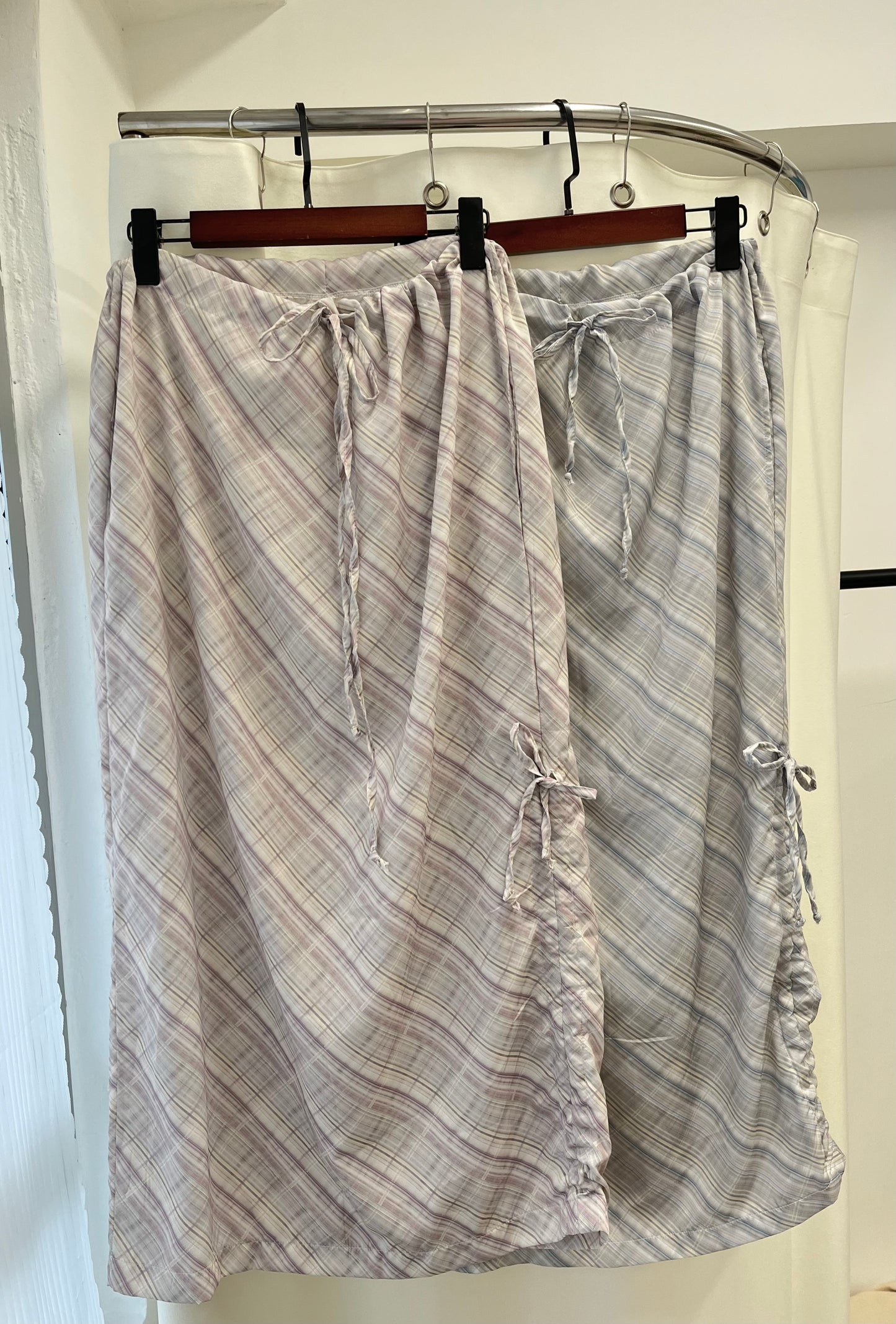 (sale)soft checker skirt(blue/pink)