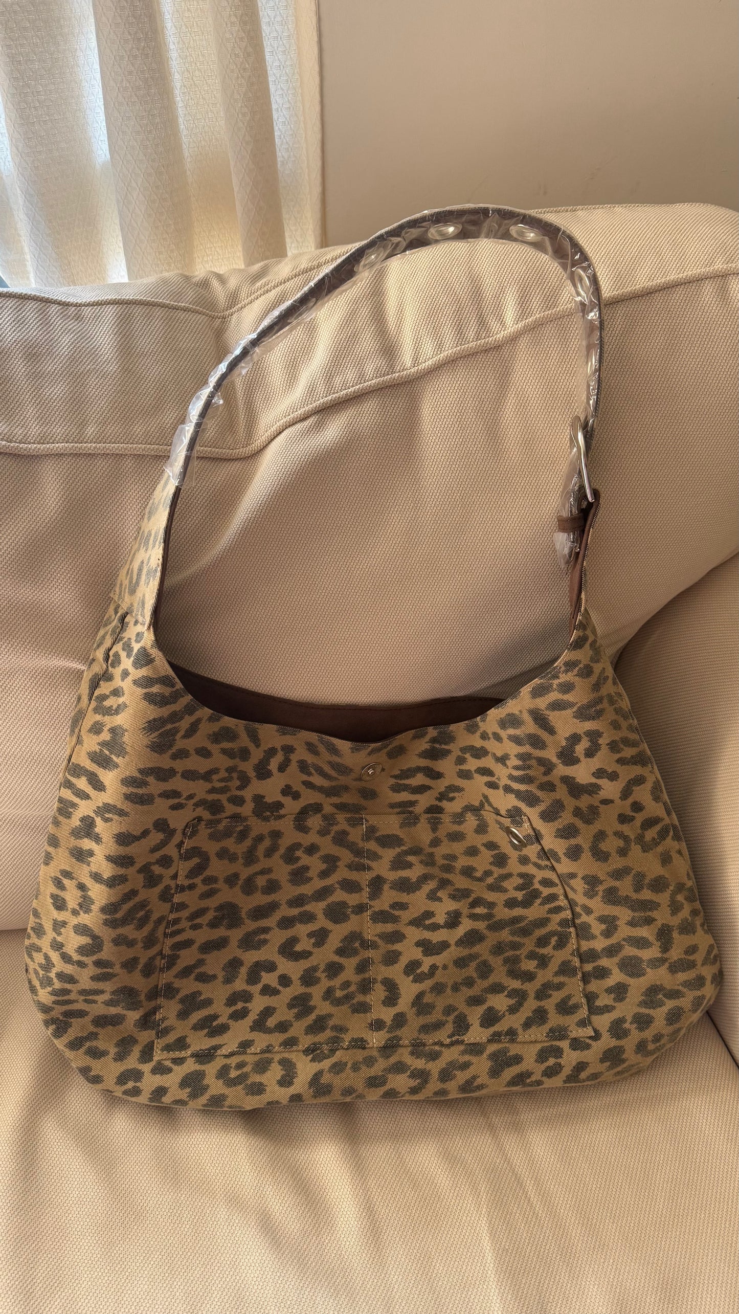 Leterie buckle reversible shoulder bag (suede brown) 現貨